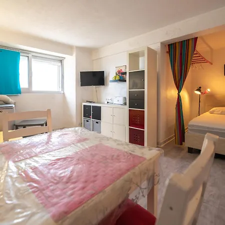 Apartamento T2 Sur La Plage D'aiguebelle Pour 4 Avec Parking - Fr-1-677-48 Le Lavandou